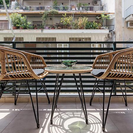 Bright And Spacious 2-Bedrooms Apartment In Athens Luaran gambar