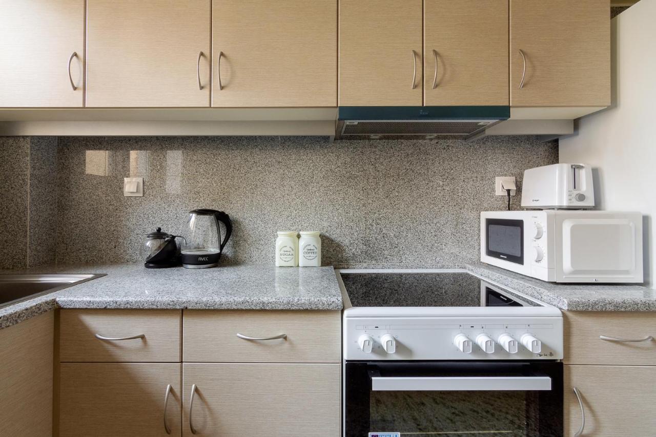 Bright And Spacious 2-Bedrooms Apartment In Athens Luaran gambar